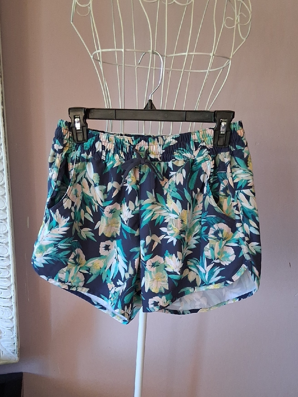 Columbia Bogata Bay Stretch Printed Shorts - Size S